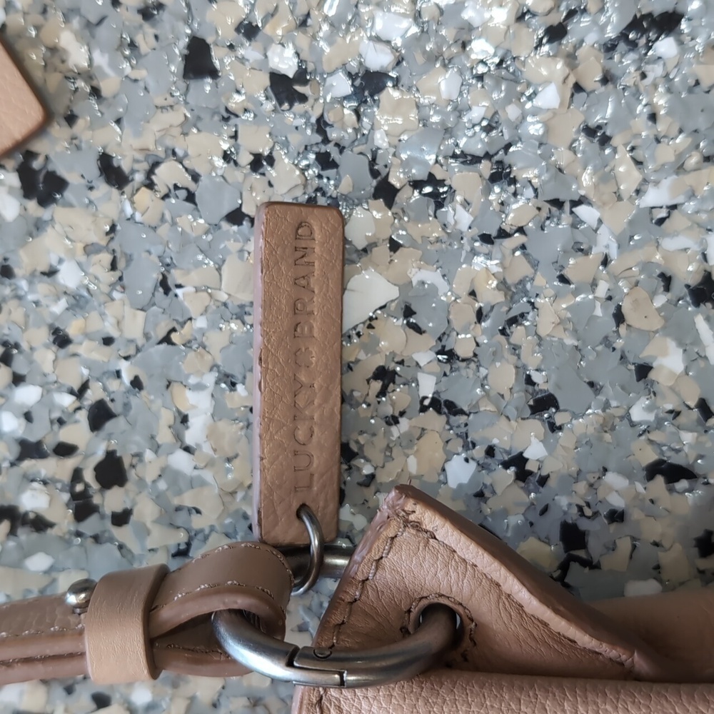 Lucky Brand Onia Small Crossbody- Leather - Picture 4 of 13